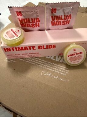 Vmagic Intimate Glide Moisturizer - sealed